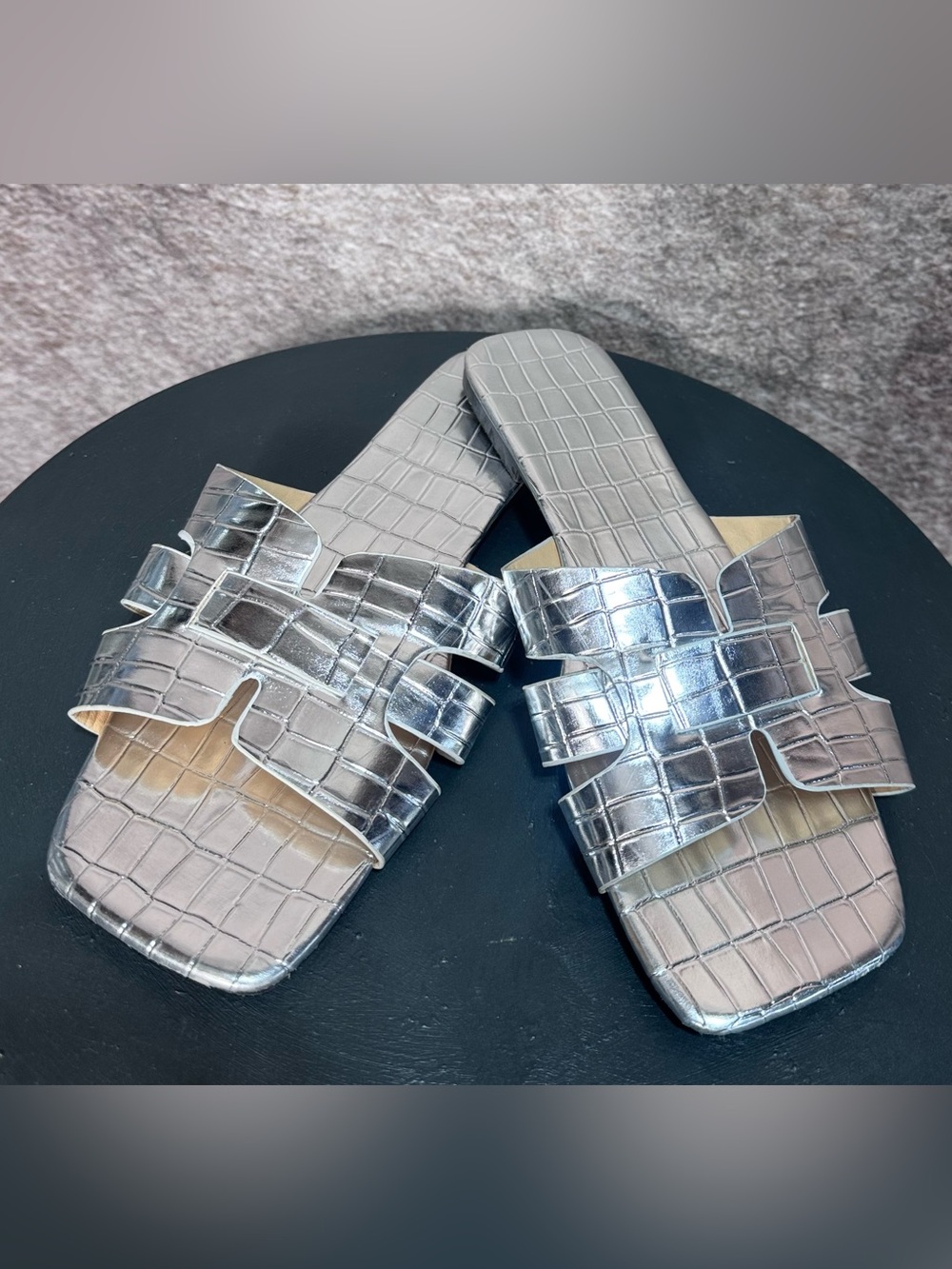 Never Worn Women’s Silver Croc-Embossed Slide Sandals size 9.5